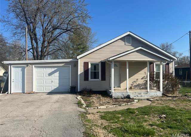 Property at 217 Dorothy St, Moro, IL 62067, 2 beds, 1 bath