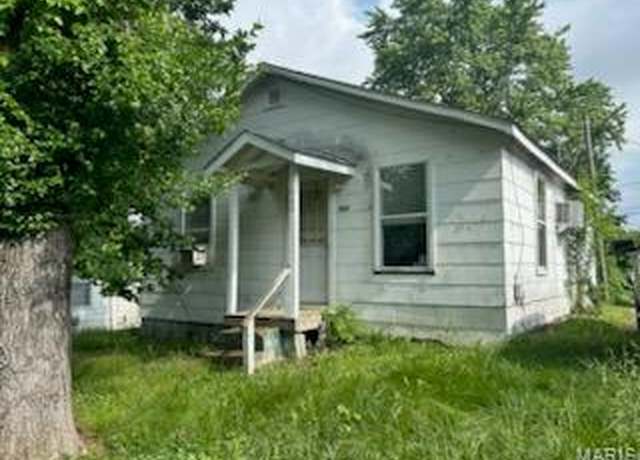 Property at 600 Center St, Bloomfield, MO 63825, 2 beds, 1 bath
