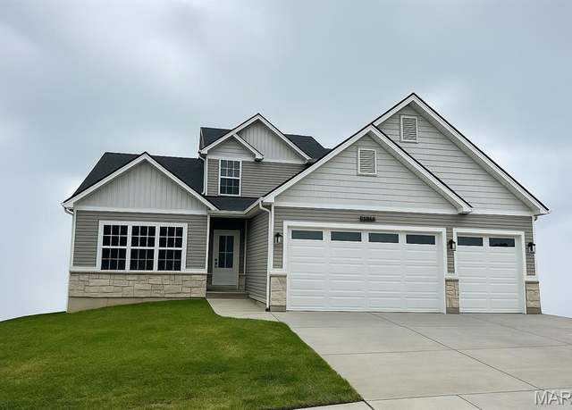 Property at 3730 Bullsway Dr, Imperial, MO 63052, 4 beds, 2.5 baths