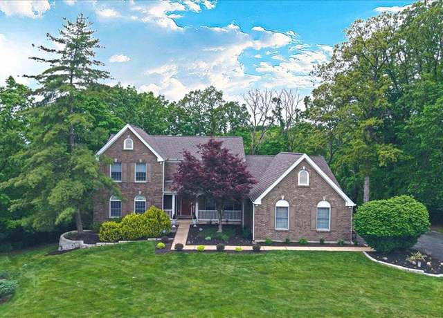 Property at 1437 Neffwold Ln, St Louis, MO 63122, 4 beds, 4.5 baths