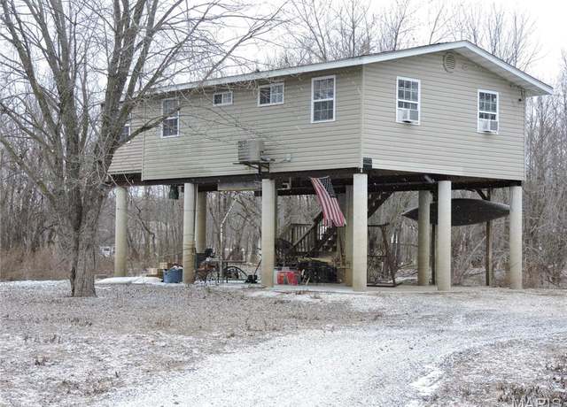 Property at 17 Martone St, Elsberry, MO 63343, 3 beds, 1 bath