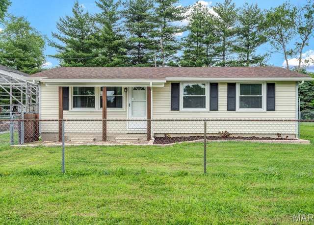 Property at 1103 Biltmore Blvd, South Roxana, IL 62087, 3 beds, 1 bath