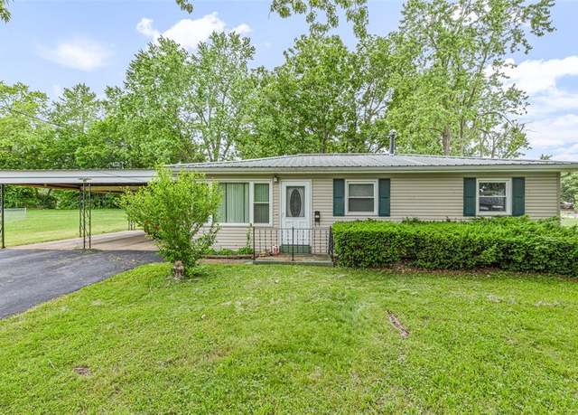 Property at 815 Morris St, Farmington, MO 63640, 3 beds, 1 bath