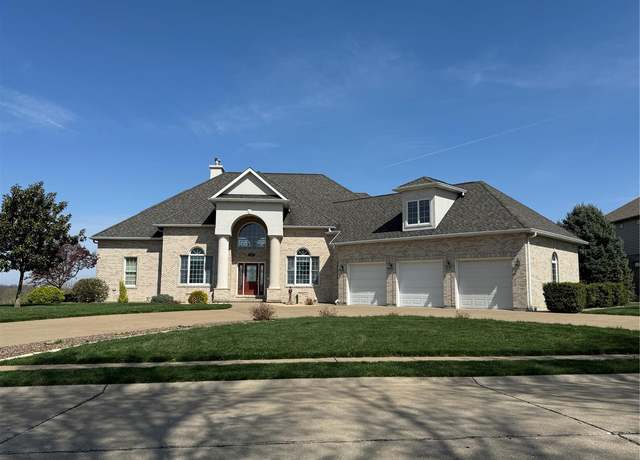 Property at 1345 Riverwoods Trl, Ste Genevieve, MO 63670, 5 beds, 4.5 baths