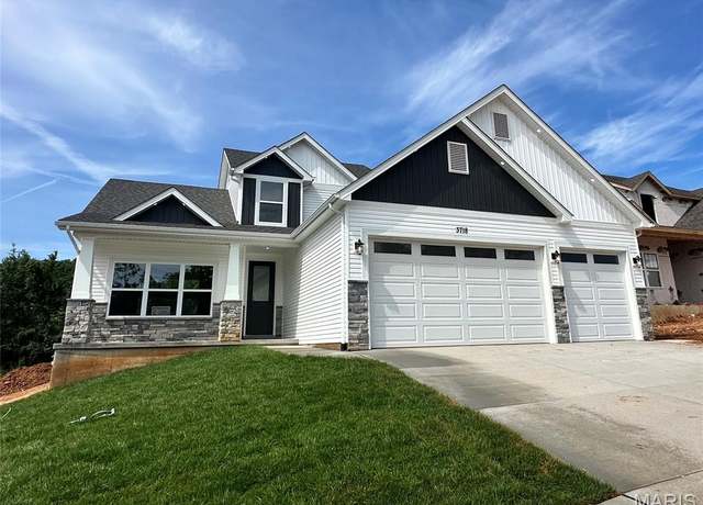 Property at 3718 Bullsway Dr, Imperial, MO 63052, 4 beds, 2.5 baths