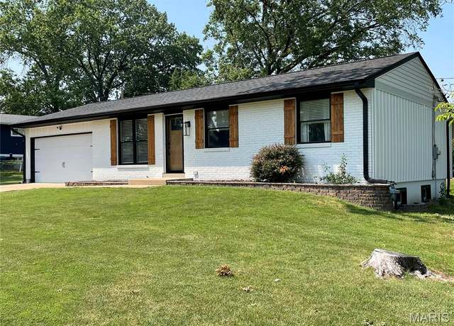 Property at 535 Rayburn Ave, Crestwood, MO 63126, 3 beds, 1.5 baths