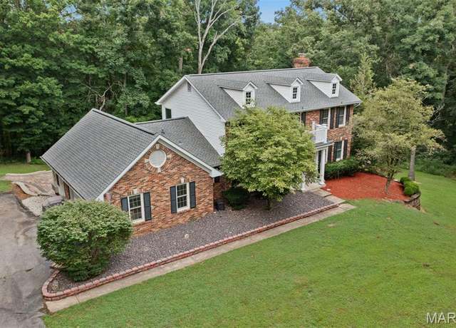 Property at 3100 Lakewood Ct, Festus, MO 63028, 4 beds, 3.5 baths