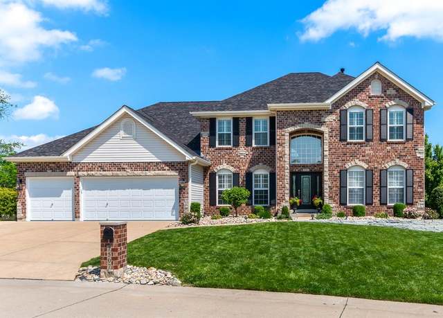 Property at 7507 Christopher Ridge Ct, St Louis, MO 63129, 5 beds, 4.5 baths
