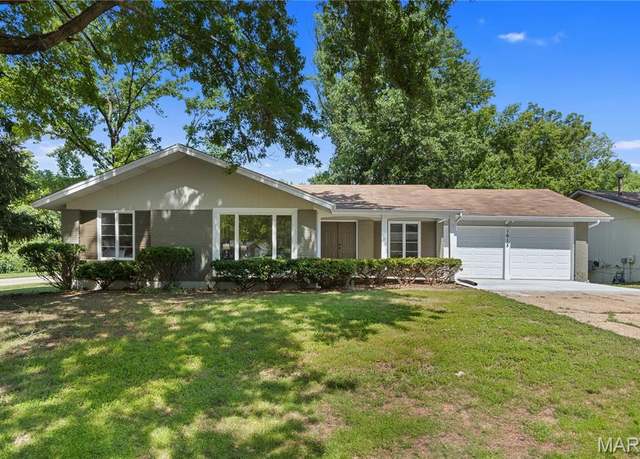 Property at 1618 Clock Tower Dr, St Louis, MO 63138, 3 beds, 2 baths