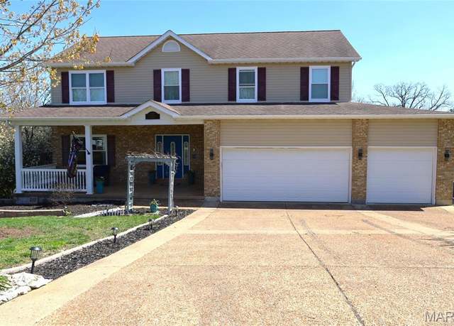 Property at 213 Scenic Hills Dr, De Soto, MO 63020, 5 beds, 3.5 baths