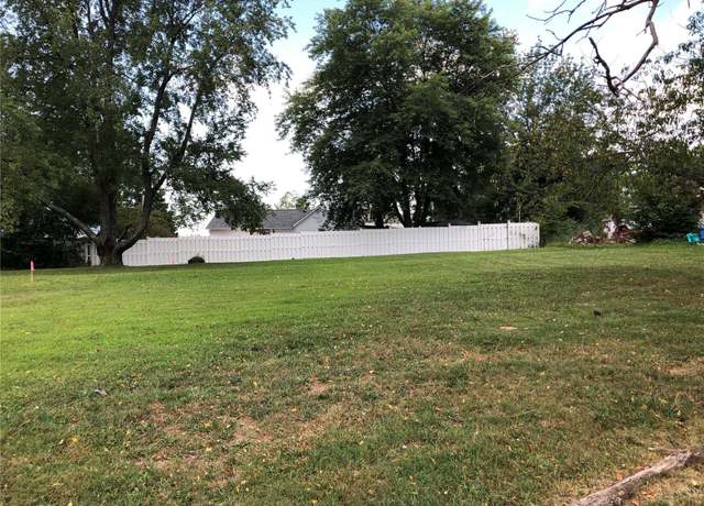 Property at 1311 E 3rd St Unit A, Salem, MO 65560