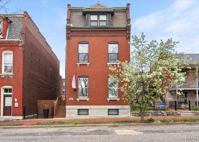 Property at 2223 S 10th St, St Louis, MO 63104, 4 beds, 3.5 baths