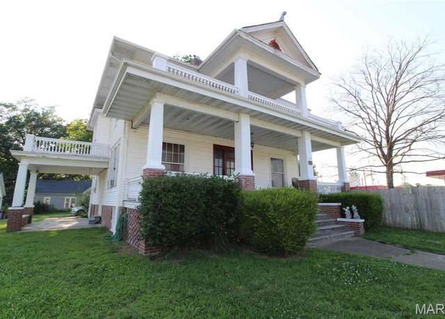 Property at 1001 S Main St, Lockwood, MO 65682, 4 beds, 2 baths