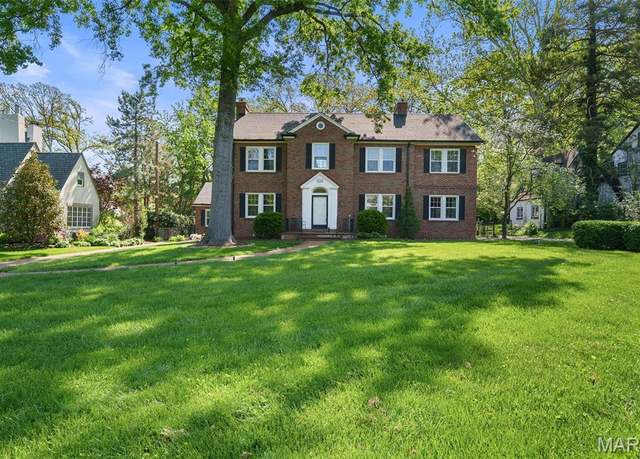 Property at 646 Sherwood Dr, St Louis, MO 63119, 4 beds, 2.5 baths
