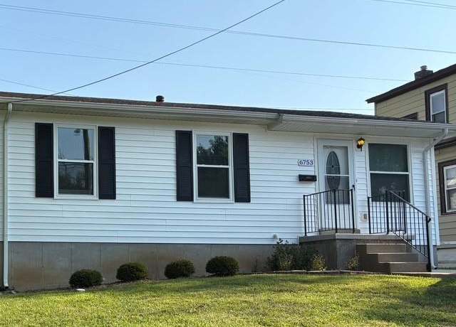 Property at 6753 Robbins Ave, St Louis, MO 63133, 3 beds, 1 bath