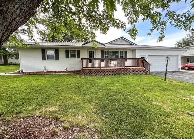 Property at 619 Cleveland St, Paris, MO 65275, 4 beds, 2.5 baths