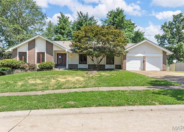 Property at 12923 Somerton Ridge Dr, St Louis, MO 63141, 3 beds, 3 baths