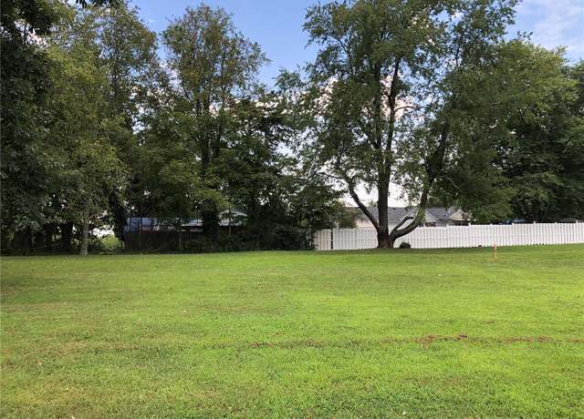 Property at 1311 E 3rd St Unit B, Salem, MO 65560