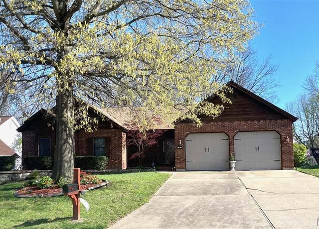 Property at 10 Ravens Pointe, Lake St Louis, MO 63367, 4 beds, 4.5 baths