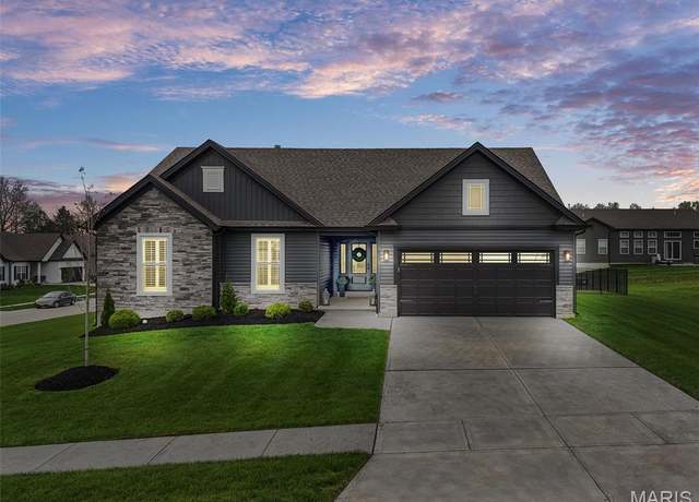 Property at 213 Arlington Dr, Moscow Mills, MO 63362, 3 beds, 2 baths