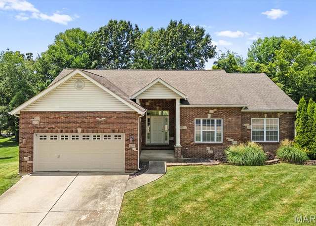 Property at 17 Tribe Ct, Shiloh, IL 62221, 3 beds, 2 baths