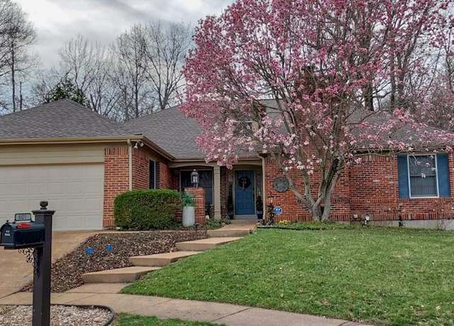 Property at 601 Waterford Ridge Ct, Ballwin, MO 63021, 4 beds, 3.5 baths
