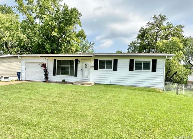 Property at 1415 Boulder Dr, Florissant, MO 63031, 3 beds, 1.5 baths