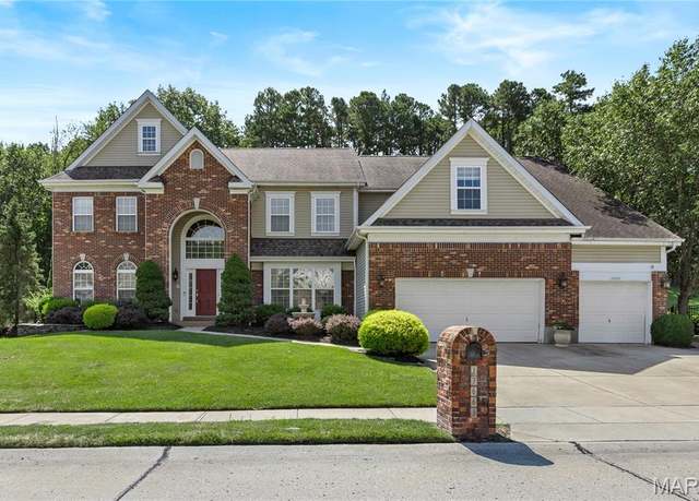 Property at 17662 Garden Ridge Cir, Wildwood, MO 63038, 5 beds, 4.5 baths