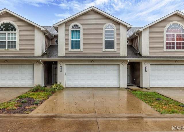 Property at 107 N Alby Ct, Godfrey, IL 62035, 3 beds, 2.5 baths