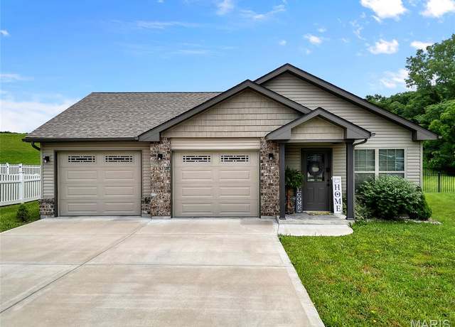 Property at 740 Lake Cottage Ct, Villa Ridge, MO 63089, 2 beds, 2 baths