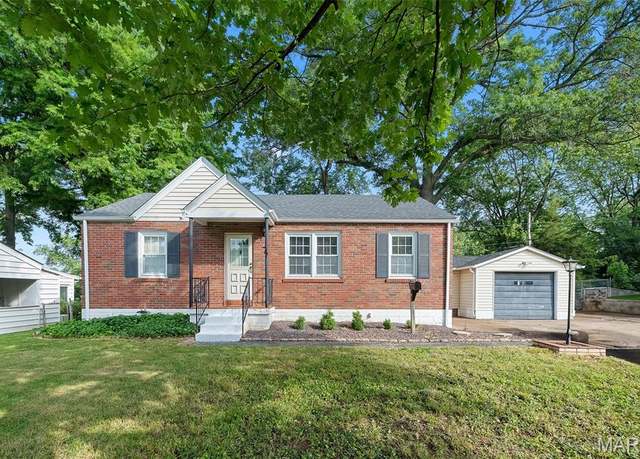 Property at 7 Saint Martha Ct, Florissant, MO 63031, 2 beds, 2 baths