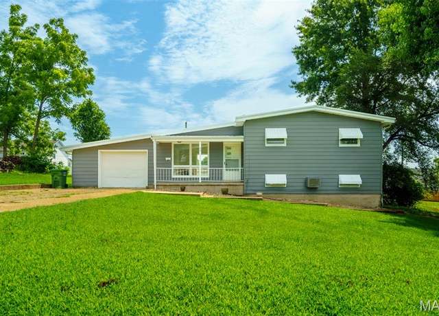 Property at 36 Irene Ln, Rolla, MO 65401, 3 beds, 2 baths