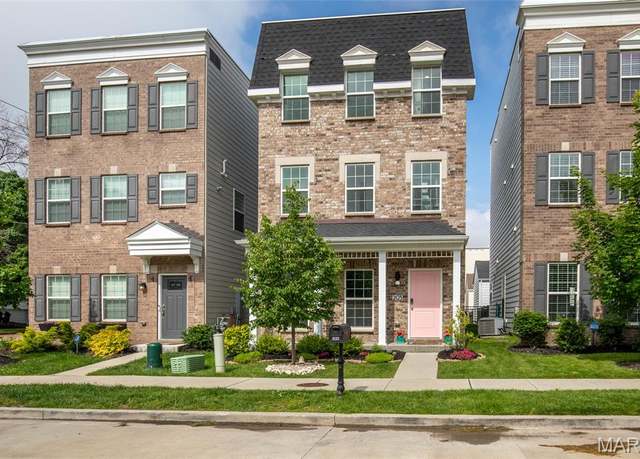 Property at 2123 Boardman St, St Louis, MO 63110, 3 beds, 3.5 baths