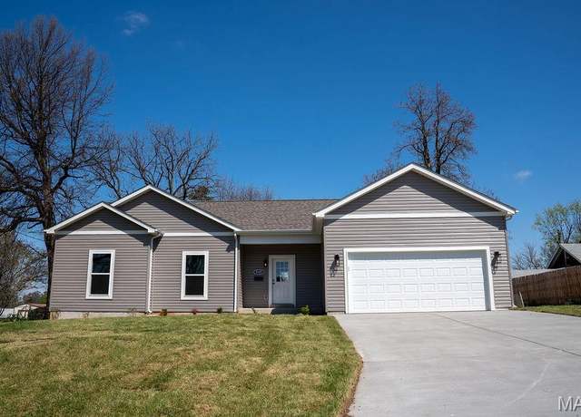 Property at 9605 W Milton Ave, St Louis, MO 63114, 3 beds, 2 baths