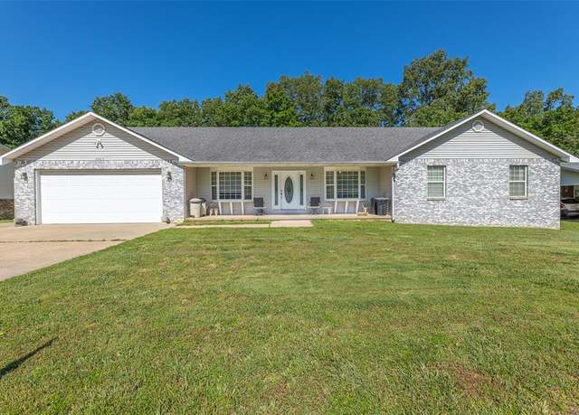 Property at 2865 Vaughn Ave, Poplar Bluff, MO 63901, 4 beds, 2 baths