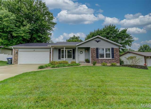 Property at 47 W Douglas Dr, St Peters, MO 63376, 3 beds, 2 baths