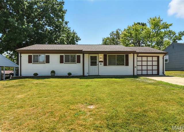 Property at 858 Weedel Dr, Arnold, MO 63010, 3 beds, 1.5 baths