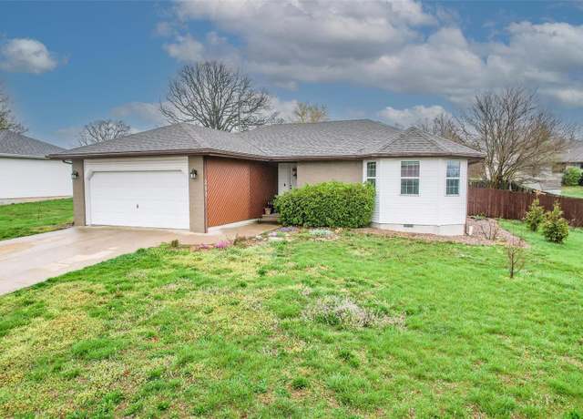 Property at 213 Meadowmere Ct, Lebanon, MO 65536, 3 beds, 2 baths