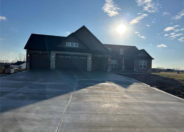 Property at 140 Falcon Pointe Dr, Silex, MO 63377, 5 beds, 3.5 baths