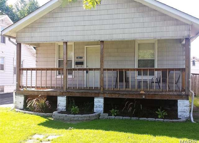 Property at 2855 Iowa St, Granite City, IL 62040, 2 beds, 2 baths