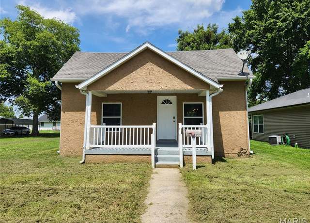 Property at 119 Cook Ave, Chaffee, MO 63740, 2 beds, 1 bath