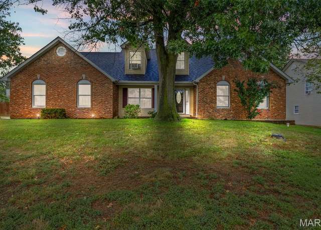 Property at 1329 Beulah Dr, Festus, MO 63028, 5 beds, 3.5 baths