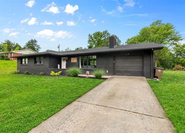 Property at 1719 Oak Hills St, Cape Girardeau, MO 63701, 3 beds, 2 baths