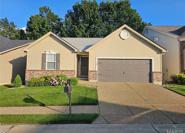 Property at 159 Blue Water Dr, St Peters, MO 63366, 3 beds, 2 baths
