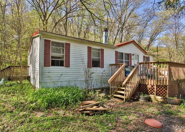 Property at 7379 Spring Rd, Hillsboro, MO 63050, 3 beds, 2 baths