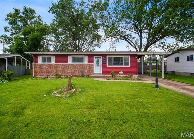 Property at 560 Falcon Dr, Florissant, MO 63031, 3 beds, 1.5 baths