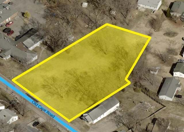Property at 924 Old Cape Rd, Jackson, MO 63755