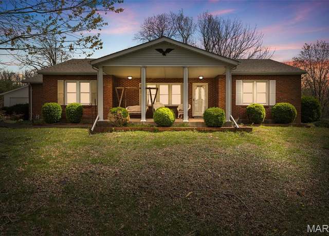 Property at 4648 Hillsboro Rd, Farmington, MO 63640, 3 beds, 2.5 baths