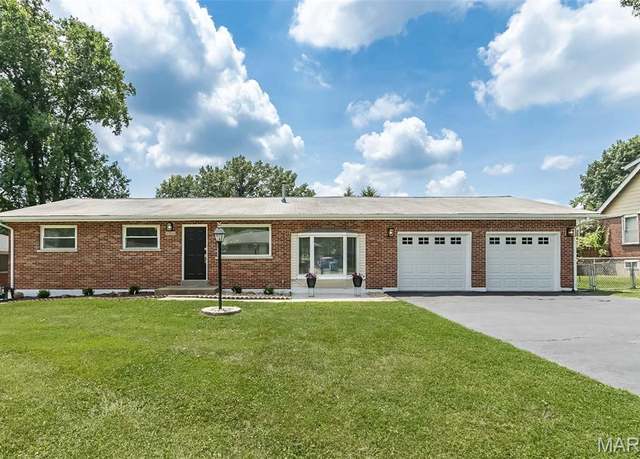 Property at 1548 Cove Ln, St Louis, MO 63138, 3 beds