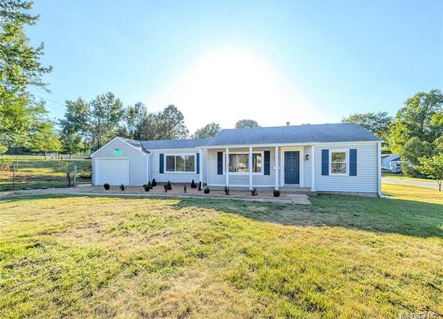 Property at 10800 Saint Francis Ln, St Ann, MO 63074, 3 beds, 2 baths